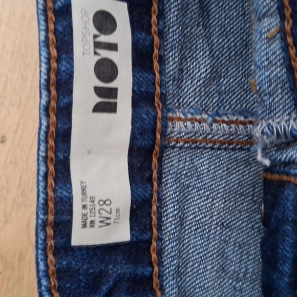 TOPSHOP MOTO Denim Mini Skirt - Picture 6 of 9